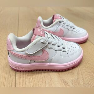 Nike Kids' Girls Air Force 1 Low Easy On Pink and White Sneakers Size 8
